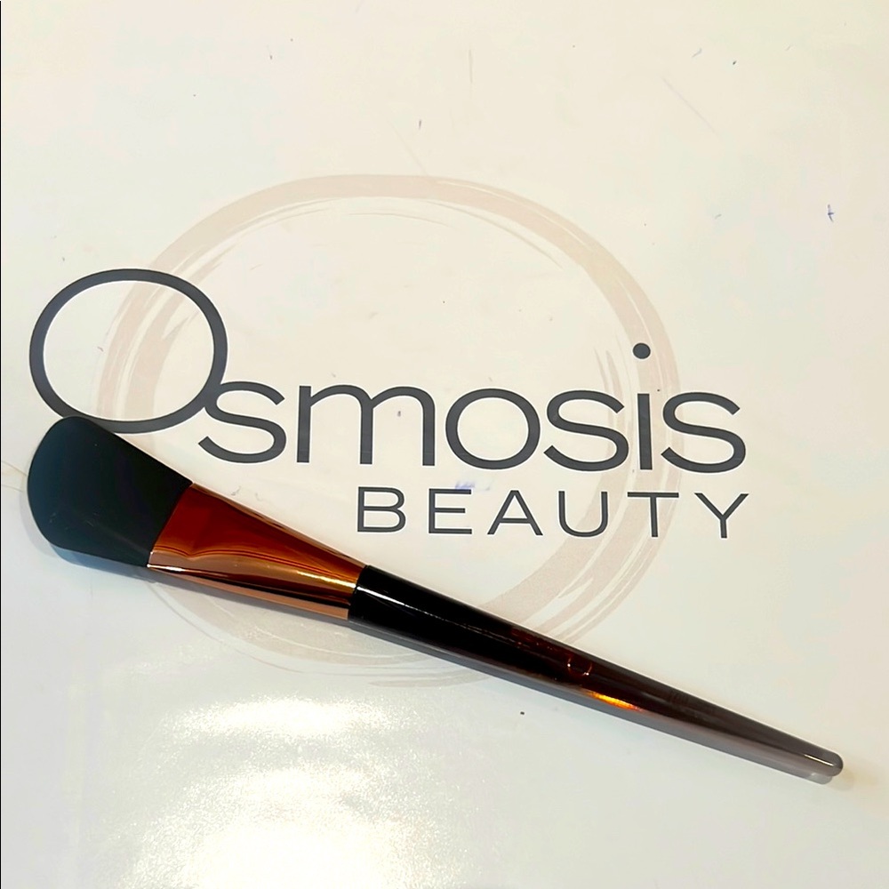 OSMOSIS BEAUTY SCULPTING SILICONE BRUSH